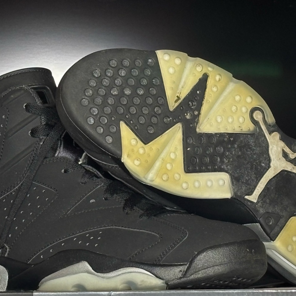 Jordan Retro 6 “Chrome” - Picture 2 of 3